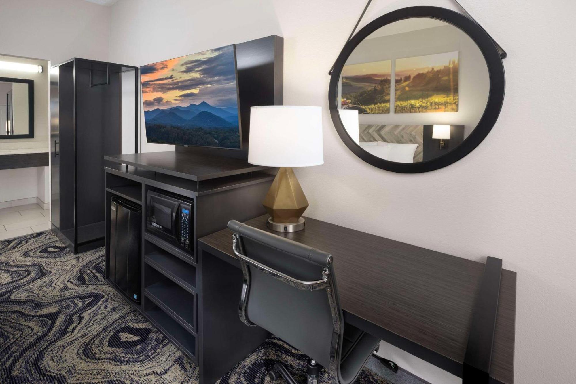 Estalagem Clarion Biltmore Village