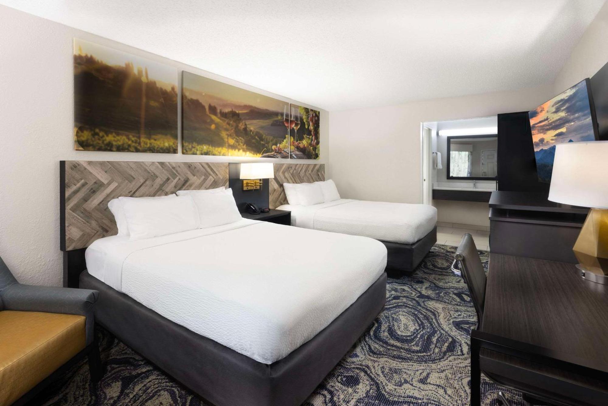 Clarion Biltmore Village Asheville