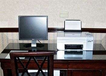 Clarion Biltmore Village