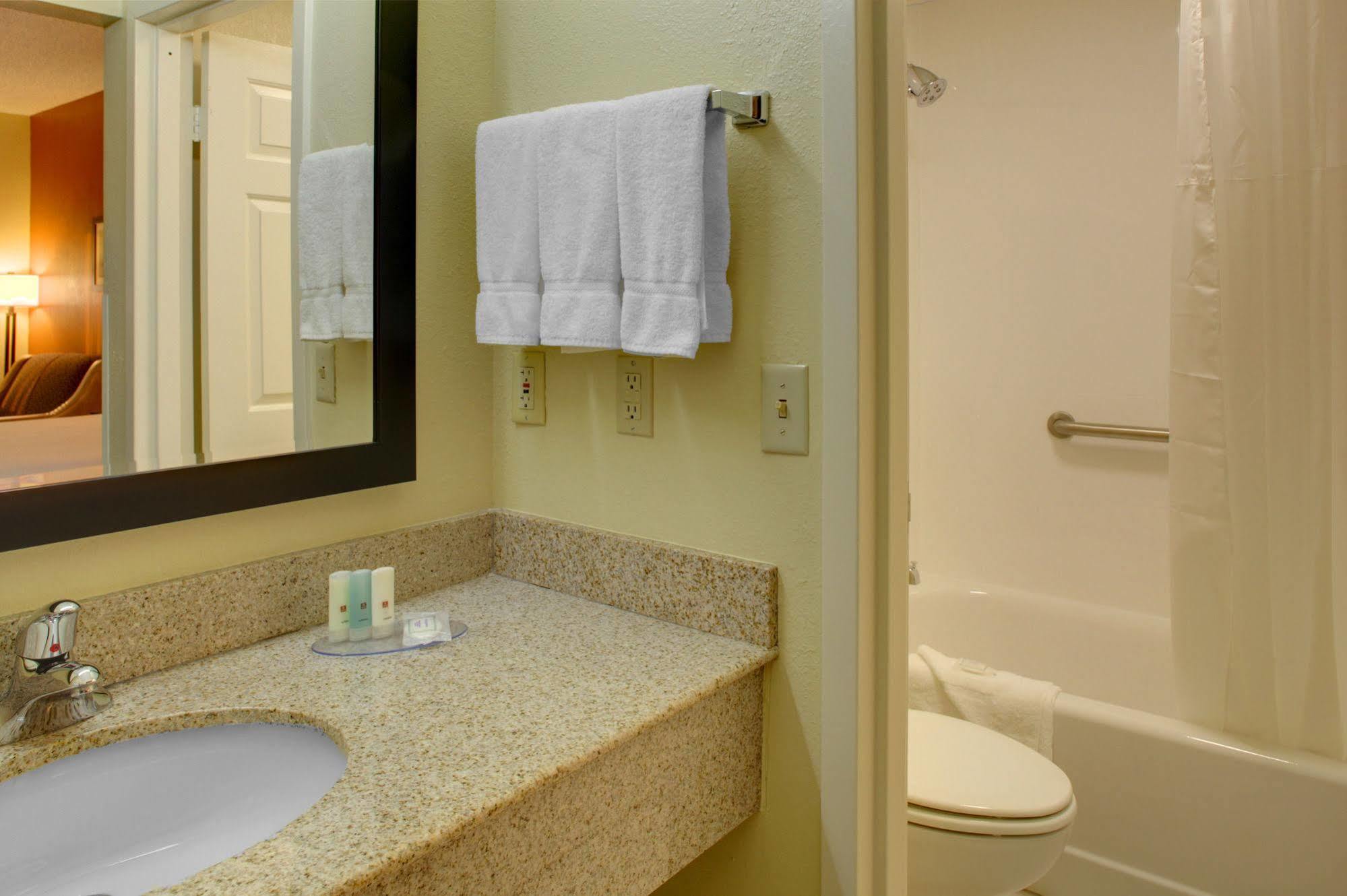 Estalagem Clarion Biltmore Village